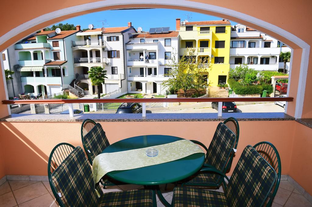 Apartments Zdjelar Porec Luaran gambar