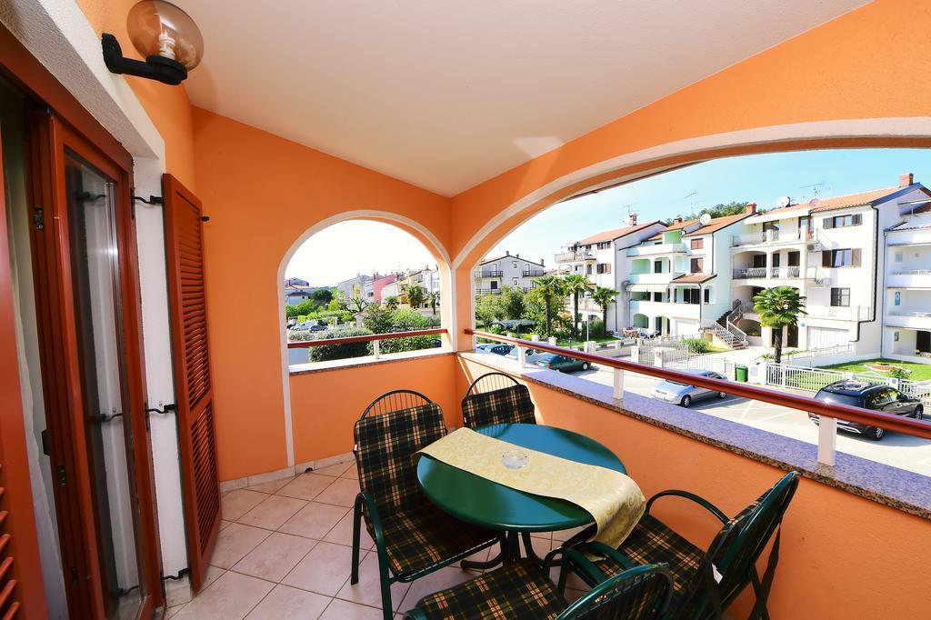 Apartments Zdjelar Porec Luaran gambar