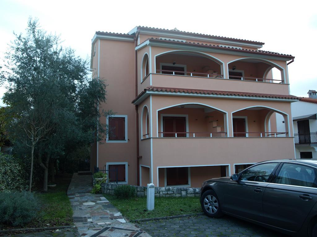 Apartments Zdjelar Porec Luaran gambar